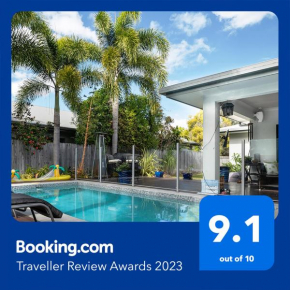 Beach Bliss, Private Bedroom, Private Lounge & Bathroom, plus Netflix, Wifi